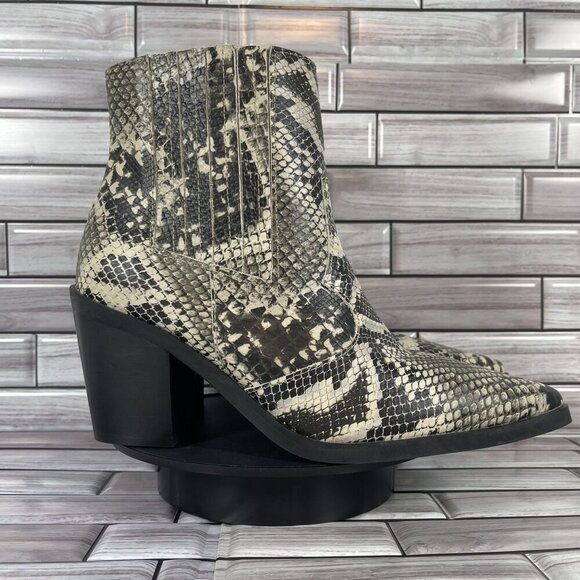 Blondo Women's Western Snake Print Waterproof Pointed Toe Boots Shoe Size 8-NEW - Picture 1 of 8